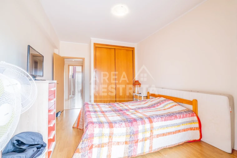 Apartamento T3 para Venda em Corroios Foto 19