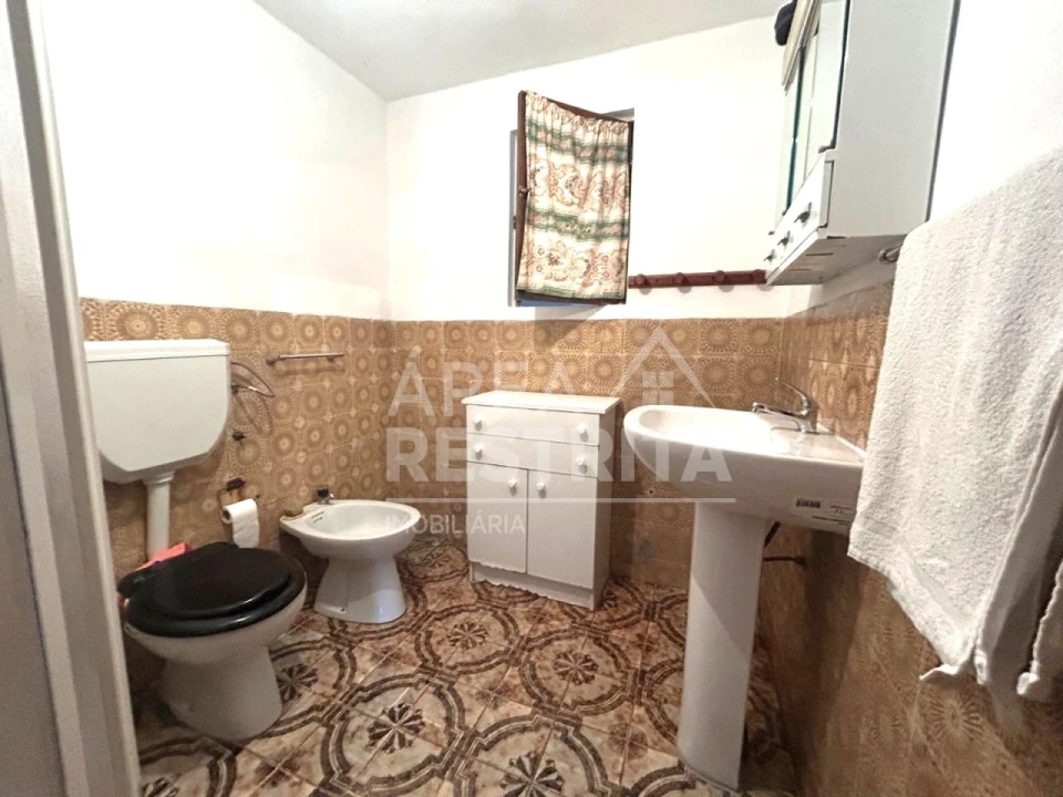 Moradia T5 para Venda em Santa Cruz da Trapa e São Cristóvão de Lafões Foto 16