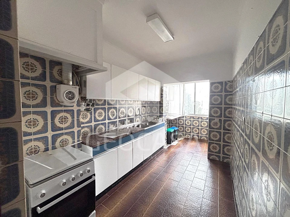 Apartamento T3 para Venda em Carcavelos e Parede Foto 2