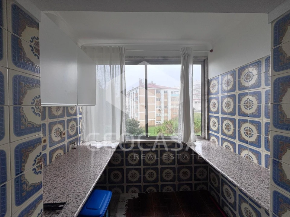 Apartamento T3 para Venda em Carcavelos e Parede Foto 4