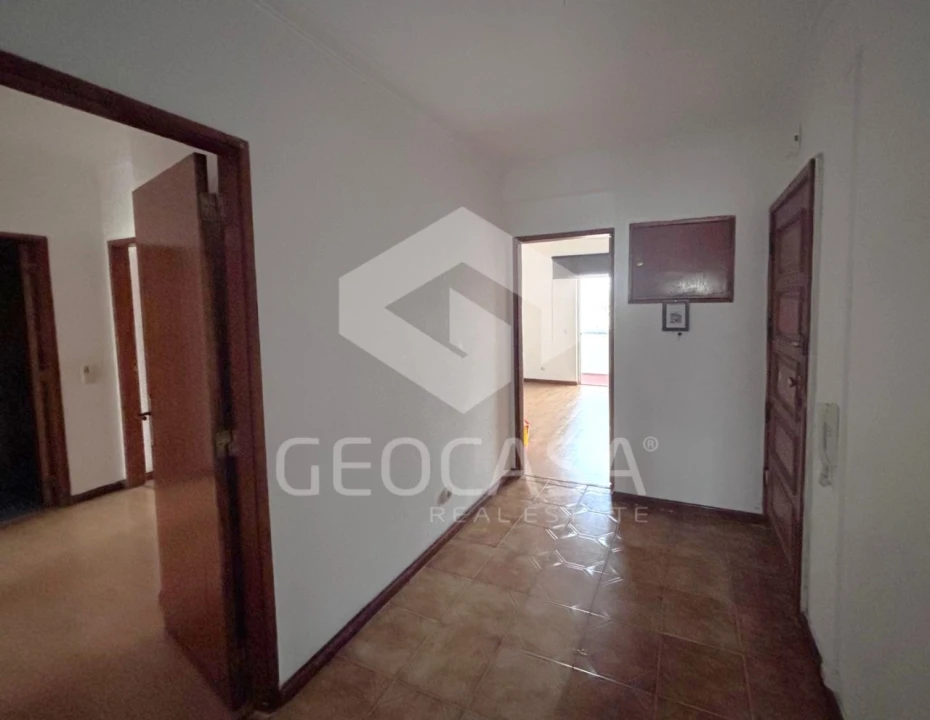 Apartamento T3 para Venda em Carcavelos e Parede Foto 13