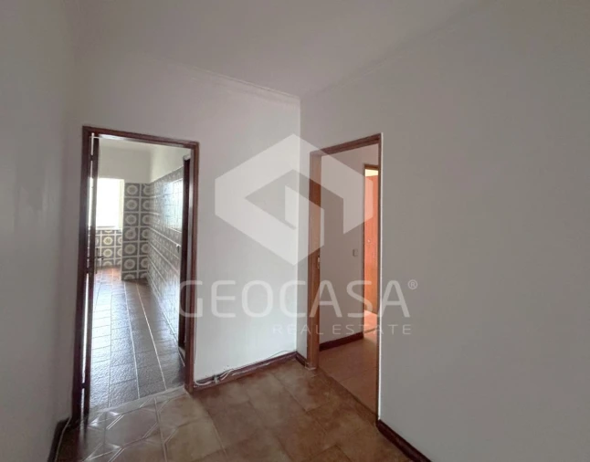 Apartamento T3 para Venda em Carcavelos e Parede Foto 5