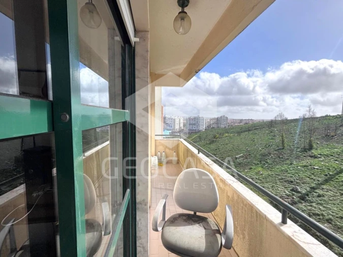 Apartamento T3 para Venda em Algueirão-Mem Martins Foto 22