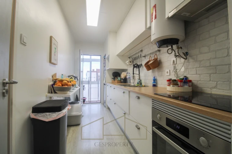 Apartamento T3 para Venda em Laranjeiro e Feijó Foto 5