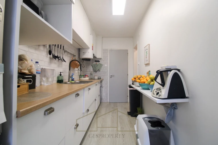 Apartamento T3 para Venda em Laranjeiro e Feijó Foto 8