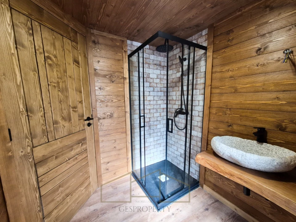 Prédio para Venda em Cortes do Meio Foto 16