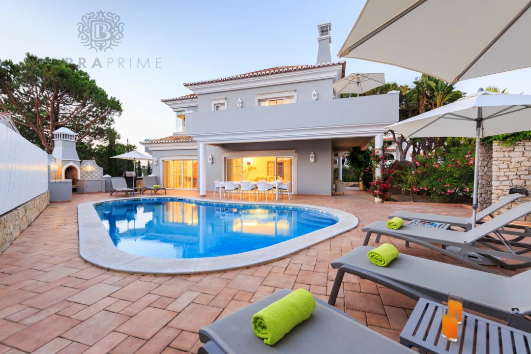 Moradia T5 para Venda em Almancil Foto 3