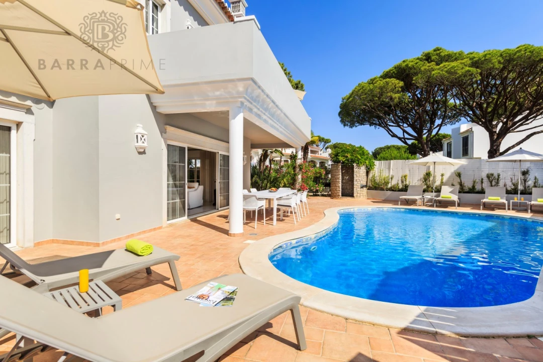 Moradia T5 para Venda em Almancil Foto 8