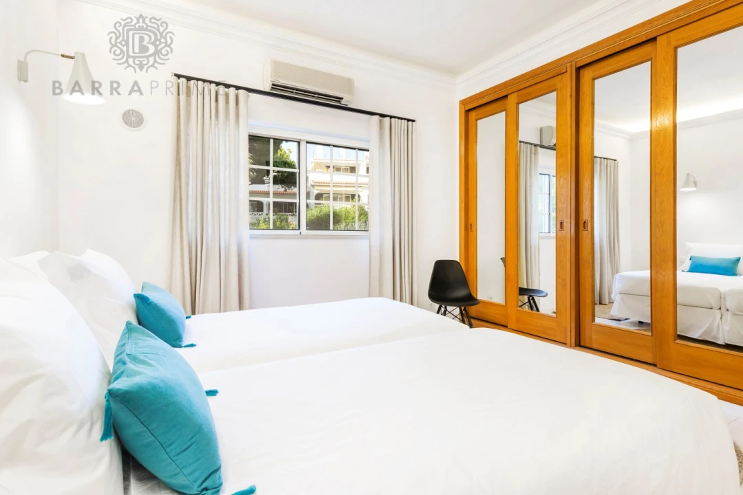 Moradia T5 para Venda em Almancil Foto 24