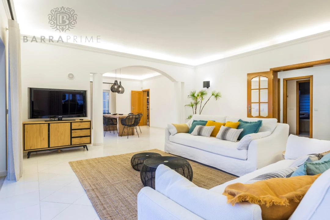 Moradia T5 para Venda em Almancil Foto 68