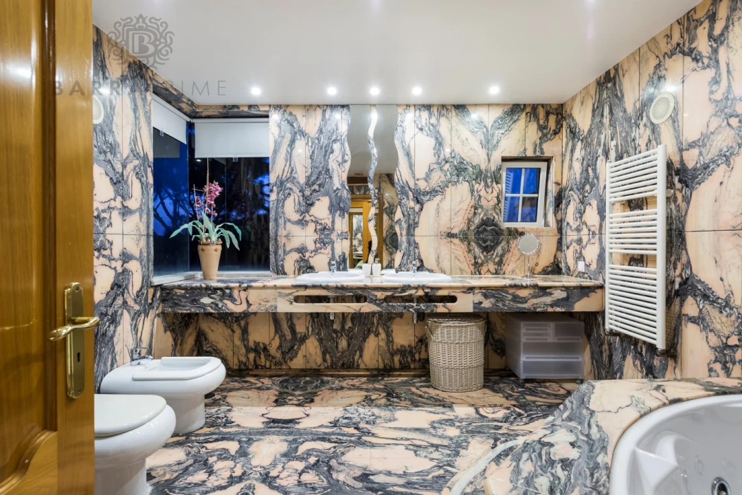 Moradia T5 para Venda em Almancil Foto 77