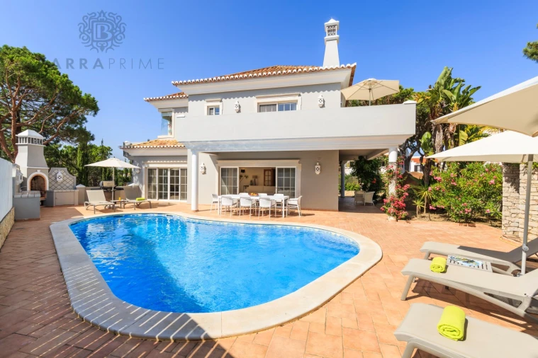 Moradia T5 para Venda em Almancil Foto 7