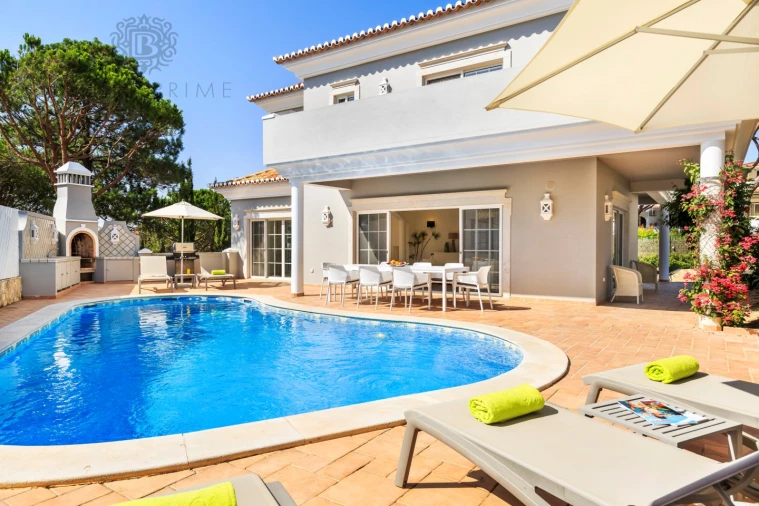 Moradia T5 para Venda em Almancil Foto 10