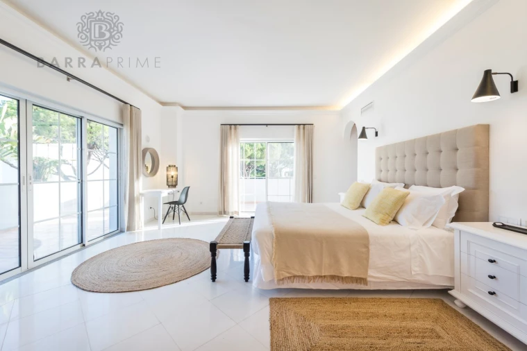 Moradia T5 para Venda em Almancil Foto 38