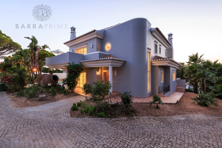 Moradia T5 para Venda em Almancil Foto 75