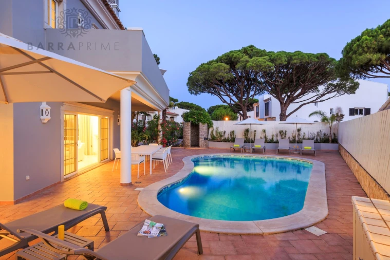 Moradia T5 para Venda em Almancil Foto 76