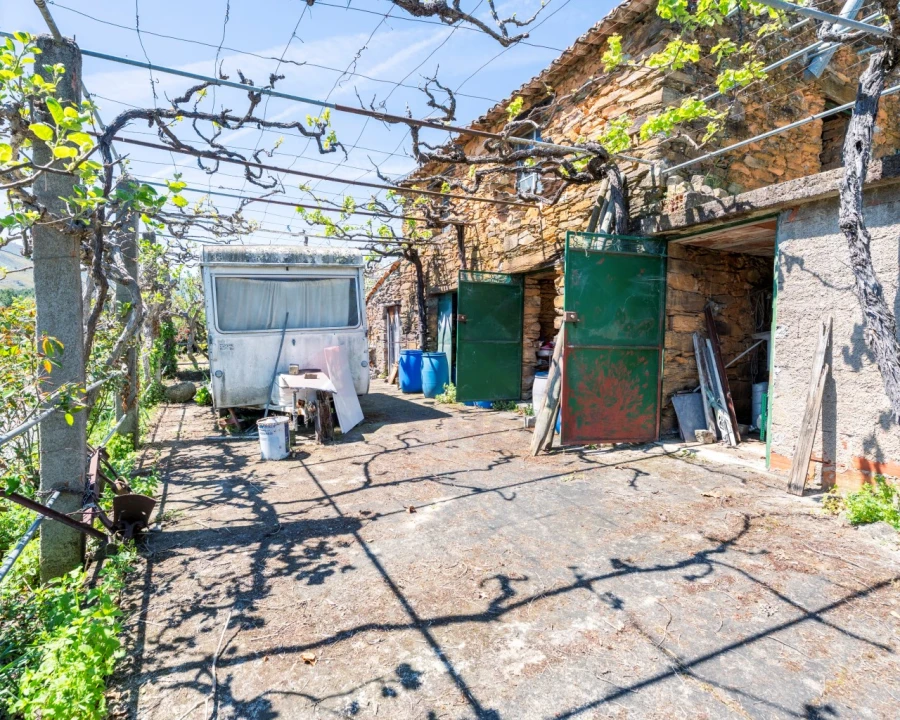 Quinta T3 para Venda em Teixoso e Sarzedo Foto 4