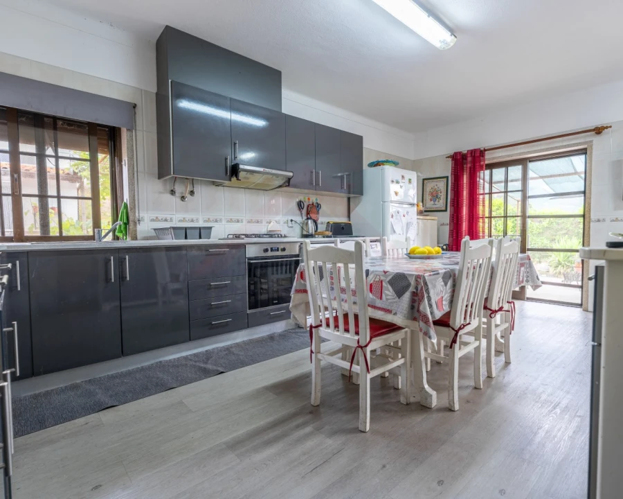 Moradia T3 para Venda em Tortosendo Foto 5