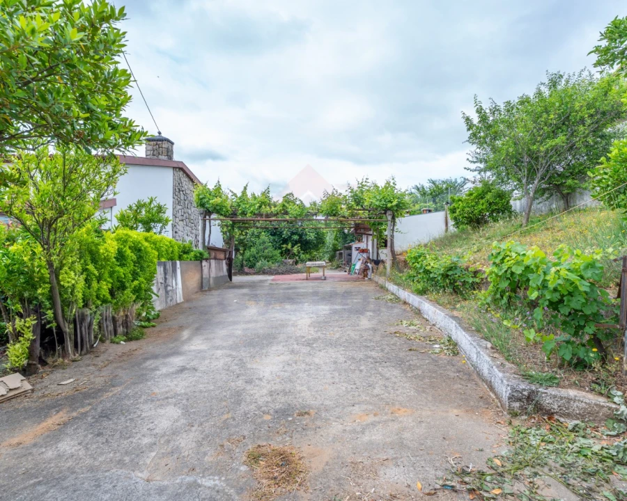 Moradia T3 para Venda em Tortosendo Foto 21