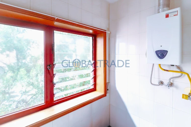 Apartamento T1 para Venda em Canelas Foto 7