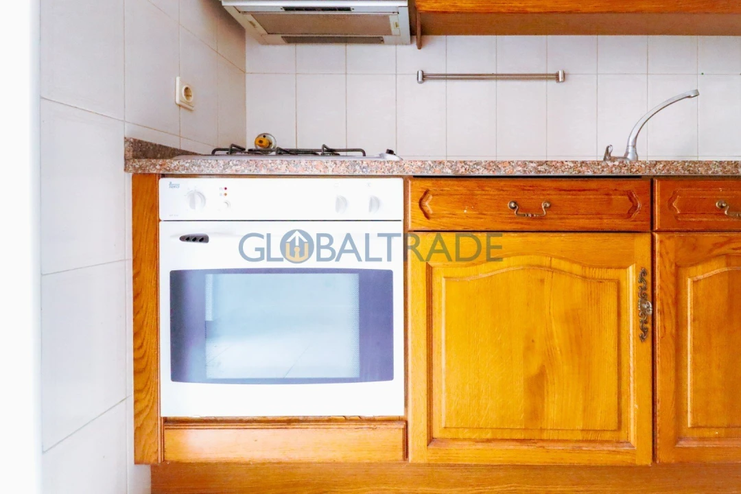 Apartamento T1 para Venda em Canelas Foto 6