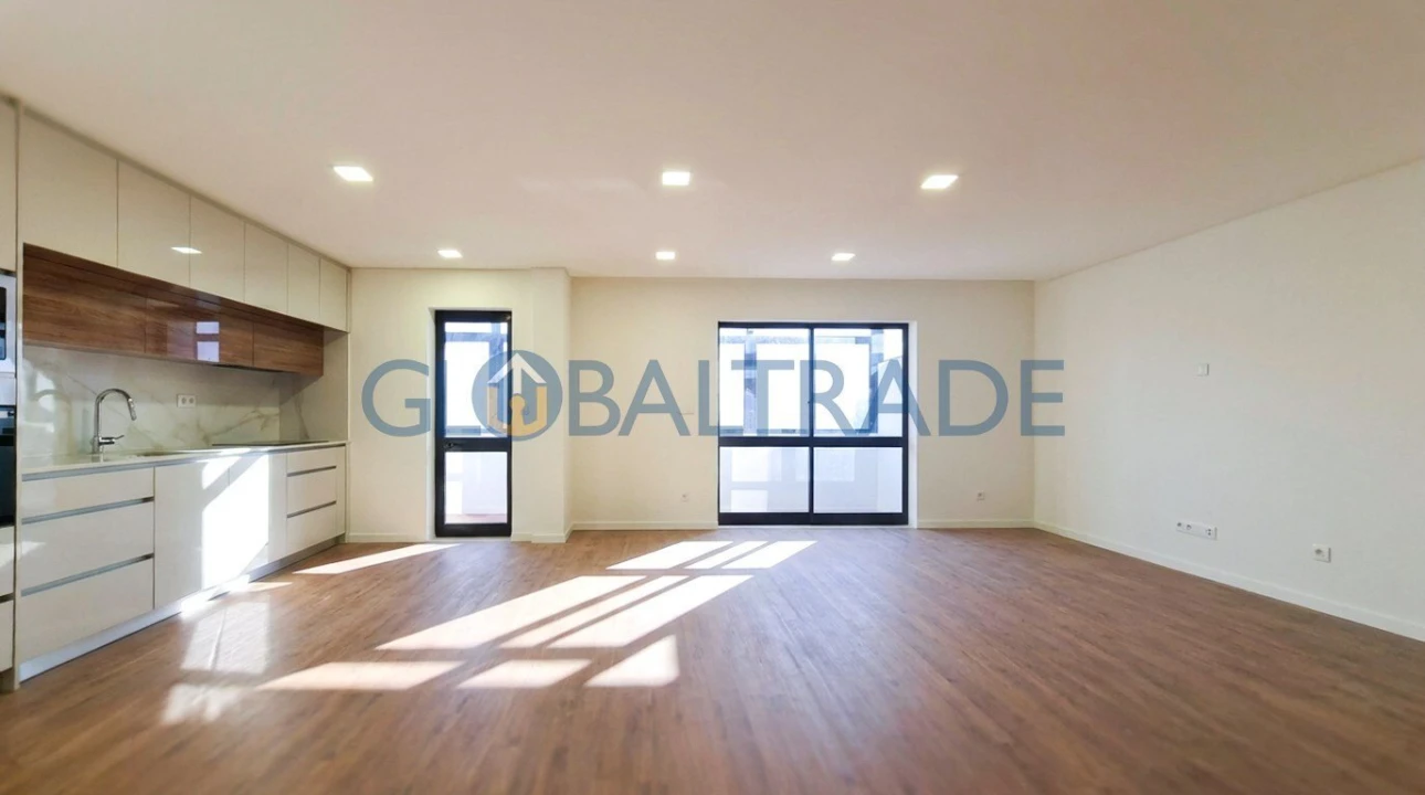 Apartamento T2 para Venda em Custóias, Leça do Balio e Guifões Foto 2