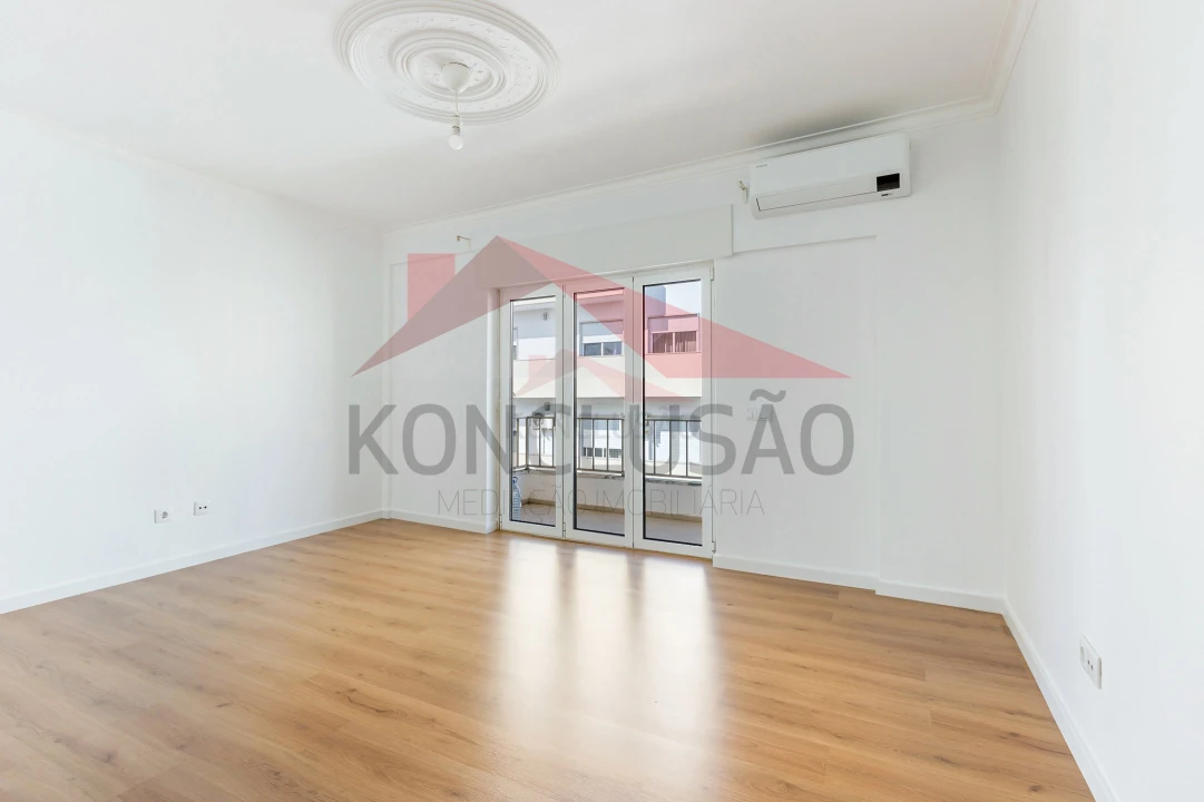 Apartamento T3 para Venda em Alhandra, São João dos Montes e Calhandriz Foto 4