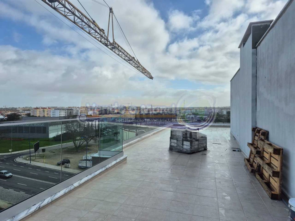 Apartamento T5 para Venda em Montijo e Afonsoeiro Foto 7