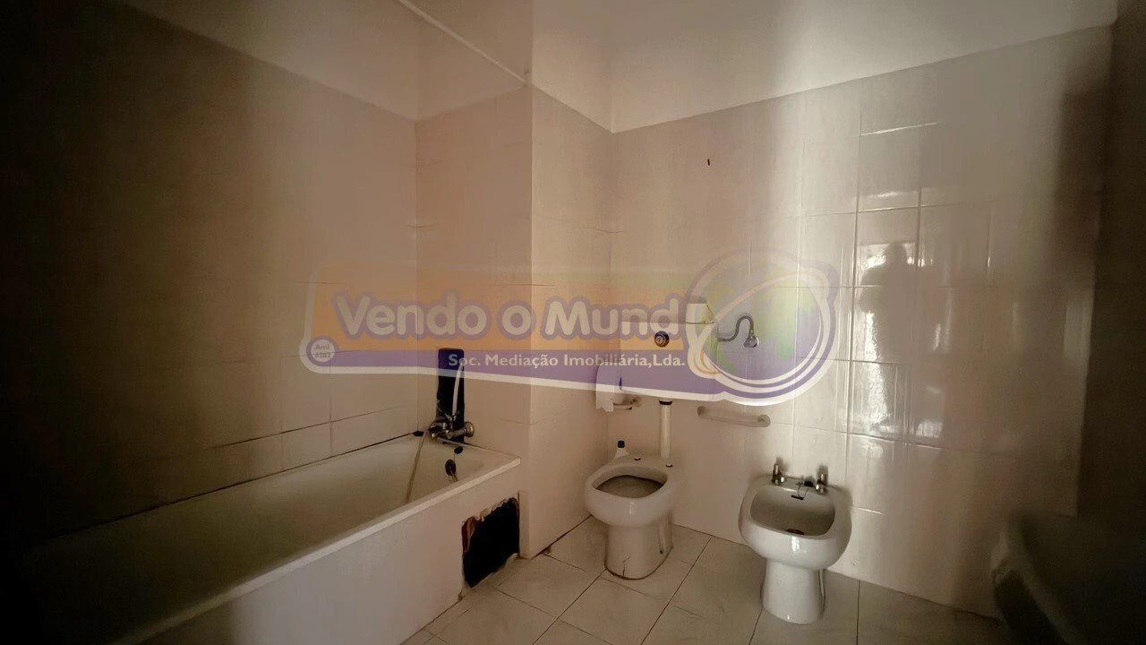 Apartamento T2 para Venda em Benavente Foto 15