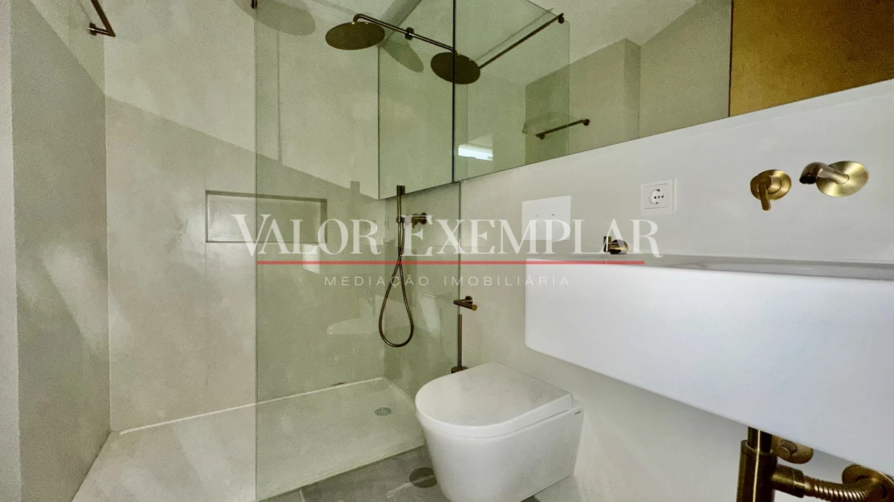 Apartamento T0 para Venda em Alcochete Foto 7