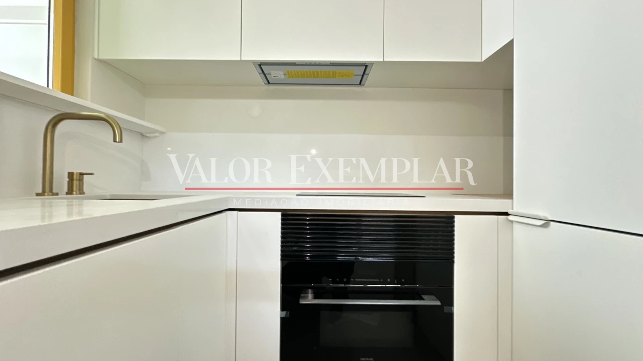 Apartamento T0 para Venda em Alcochete Foto 4