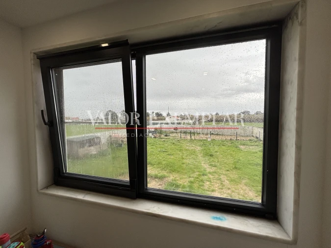 Moradia T2 para Venda em Atalaia e Alto Estanqueiro-Jardia Foto 18