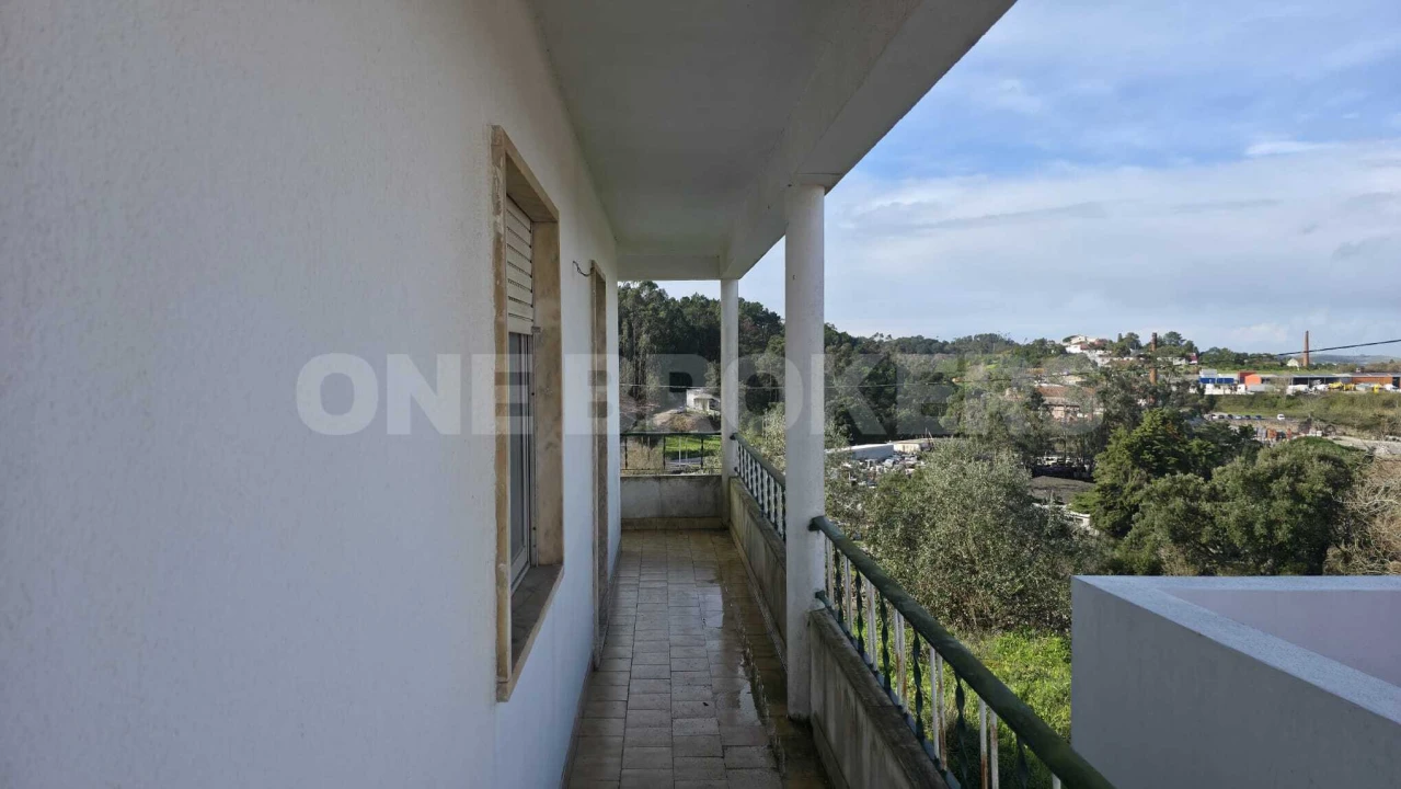 Moradia T4 para Venda em Lousa Foto 12