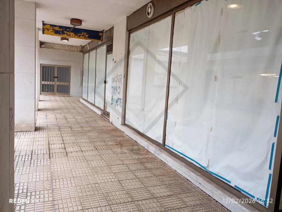 Loja para Arrendamento em Aldoar, Foz do Douro e Nevogilde Foto 3