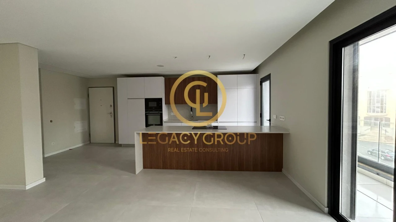 Apartamento T2 para Venda em Loule (São Sebastião) Foto 3