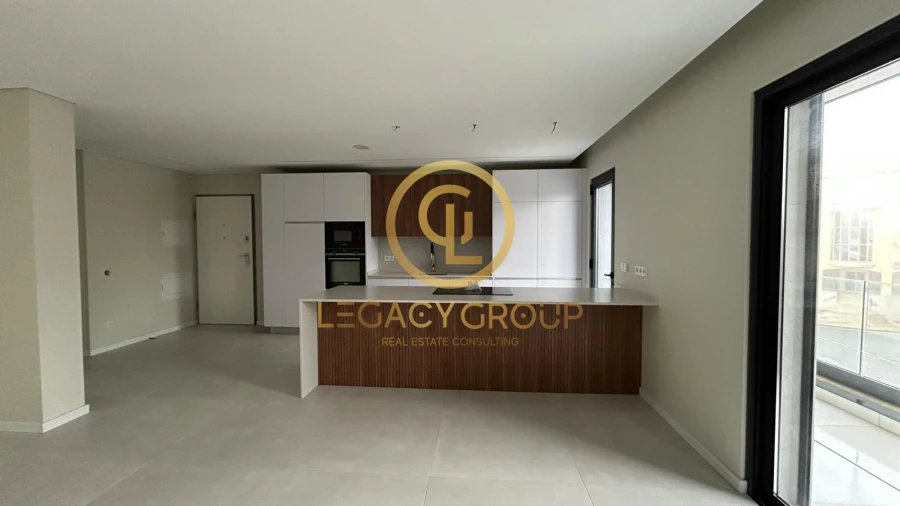 Apartamento T3 para Venda em Loule (São Sebastião) Foto 3