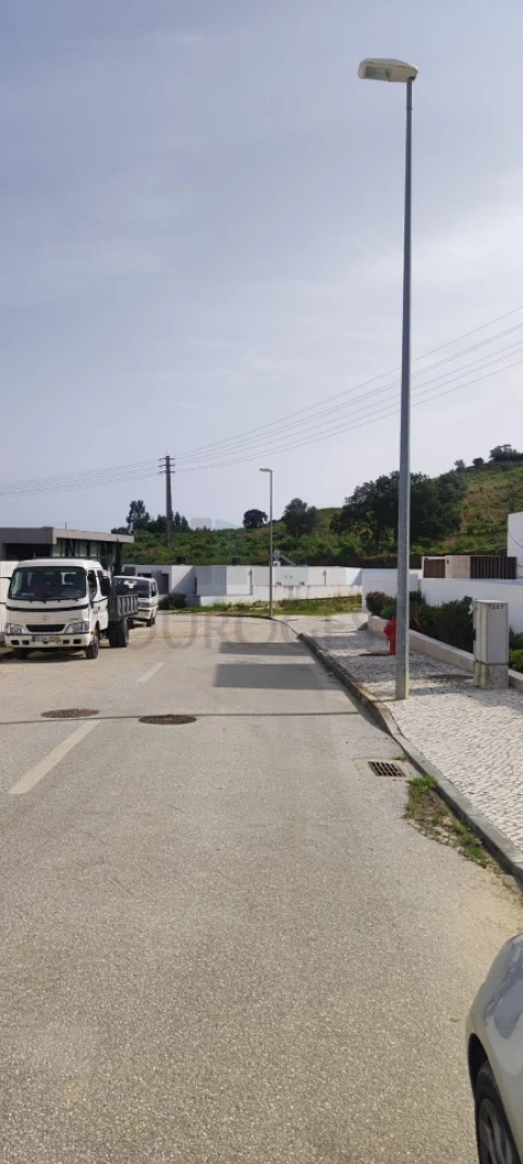Moradia T4 para Venda em Marvila, Ribeira Santarém, São Salvador, São Nicolau