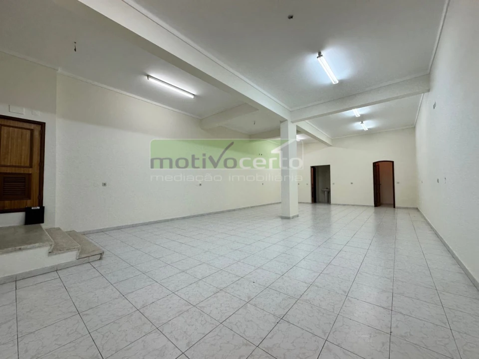 Loja para Venda em Cacém e São Marcos Foto 5