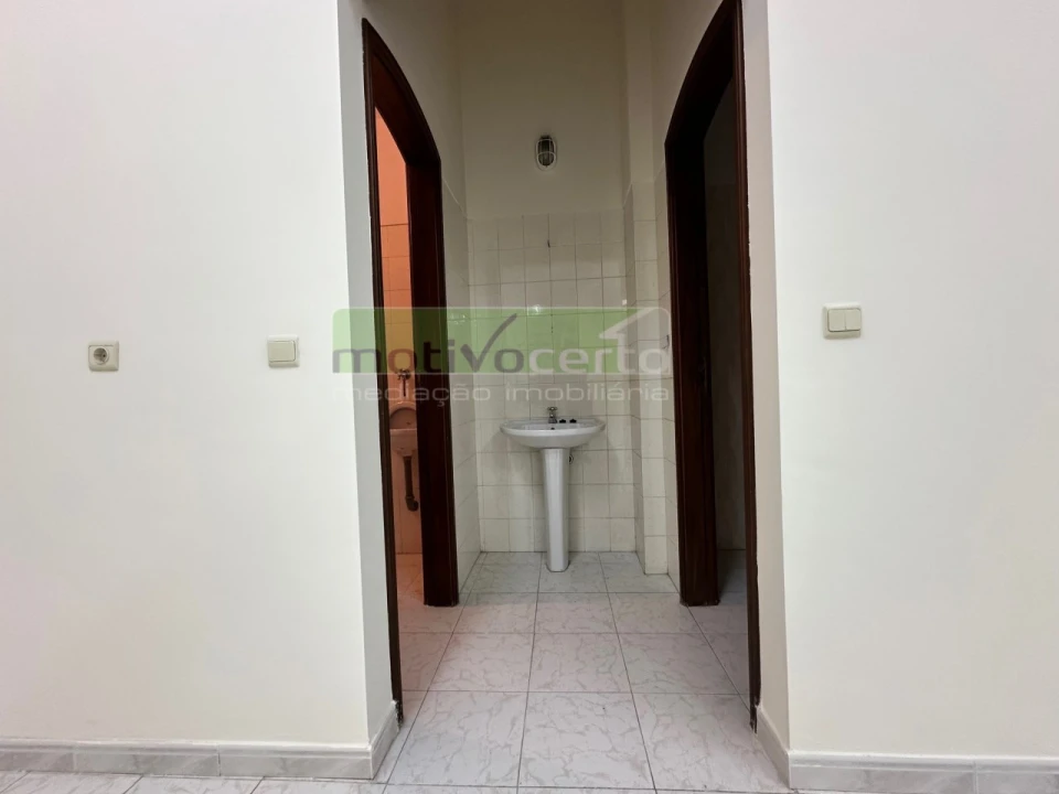 Loja para Venda em Cacém e São Marcos Foto 7