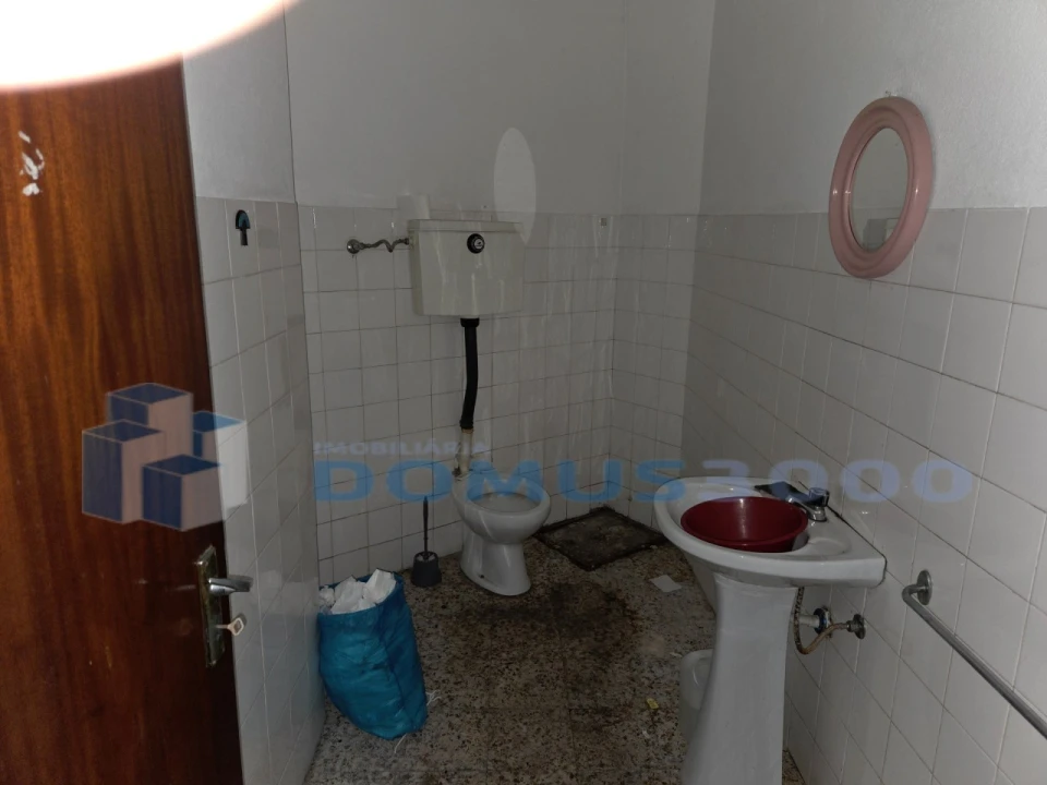 Loja para Arrendamento em Nossa Senhora da Conceição, São Pedro e São Dinis Foto 15