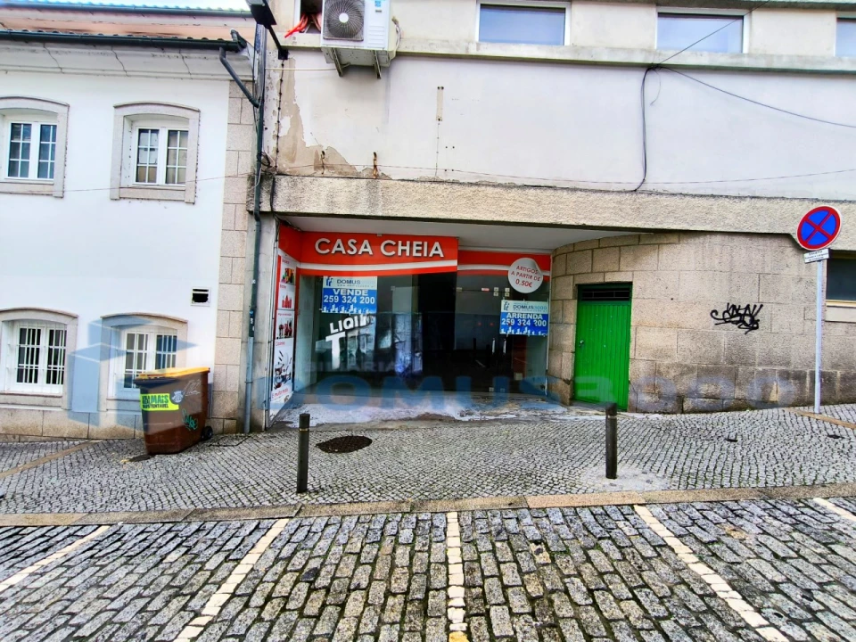 Loja para Arrendamento em Nossa Senhora da Conceição, São Pedro e São Dinis Foto 2