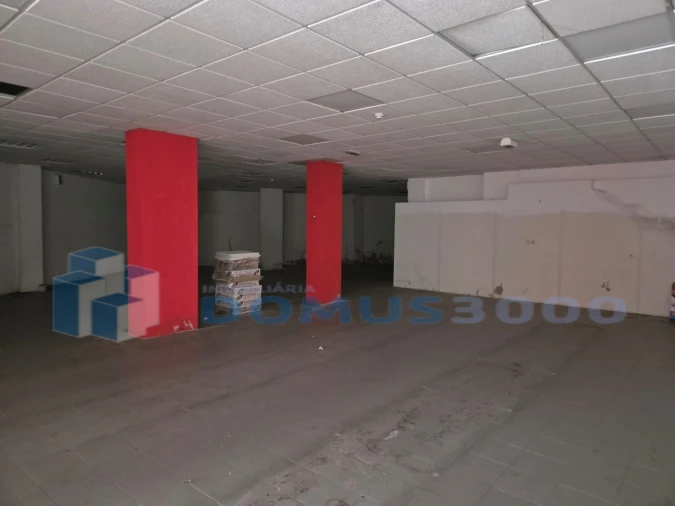 Loja para Arrendamento em Nossa Senhora da Conceição, São Pedro e São Dinis Foto 5