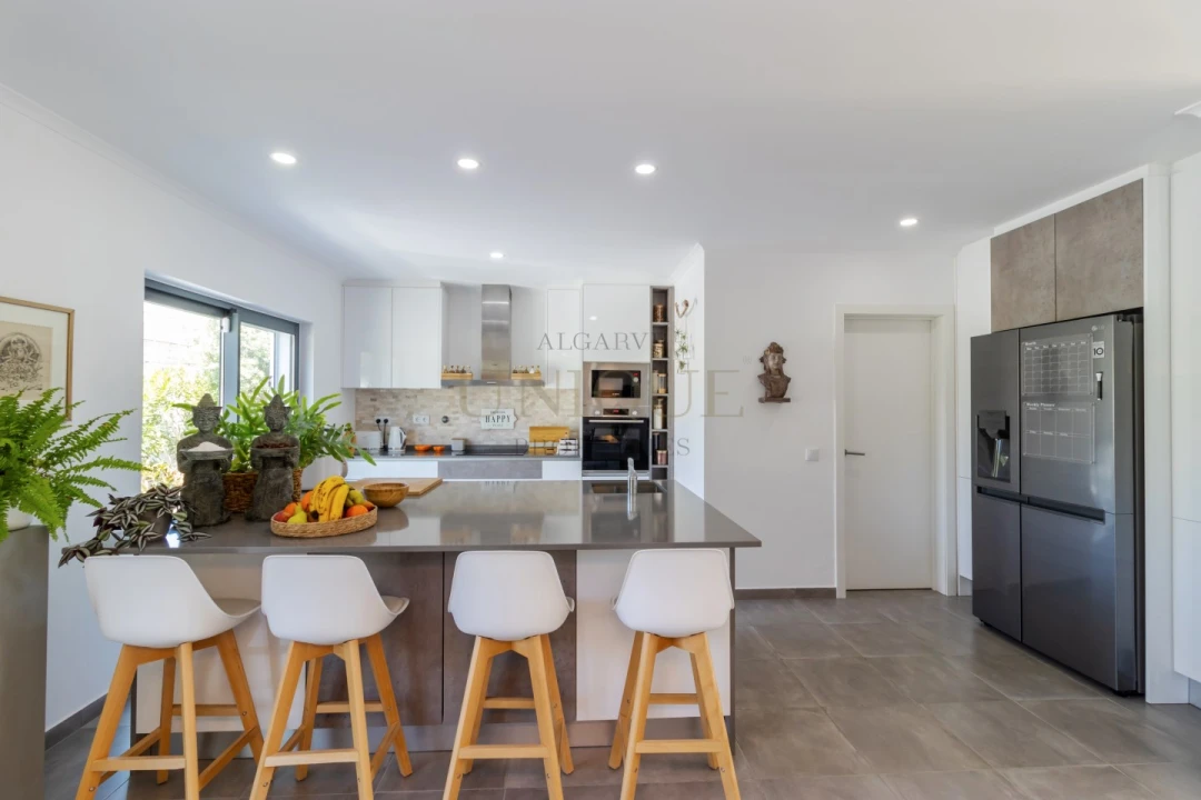 Moradia T4 para Venda em Lagos (São Sebastião e Santa Maria) Foto 15