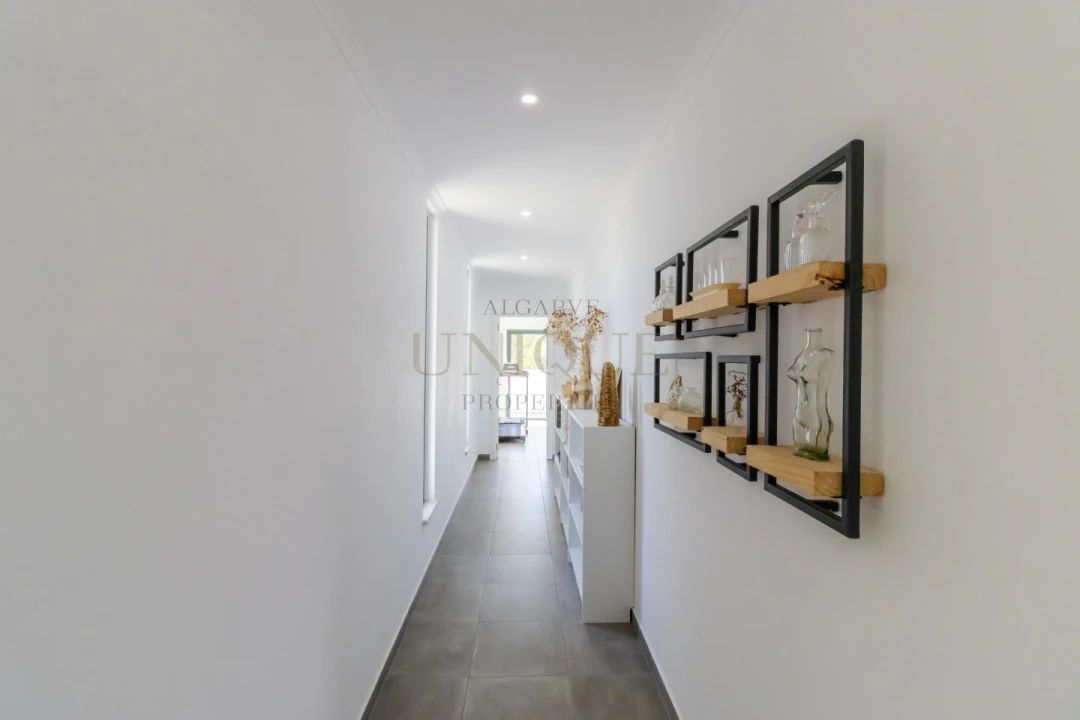 Moradia T4 para Venda em Lagos (São Sebastião e Santa Maria) Foto 39