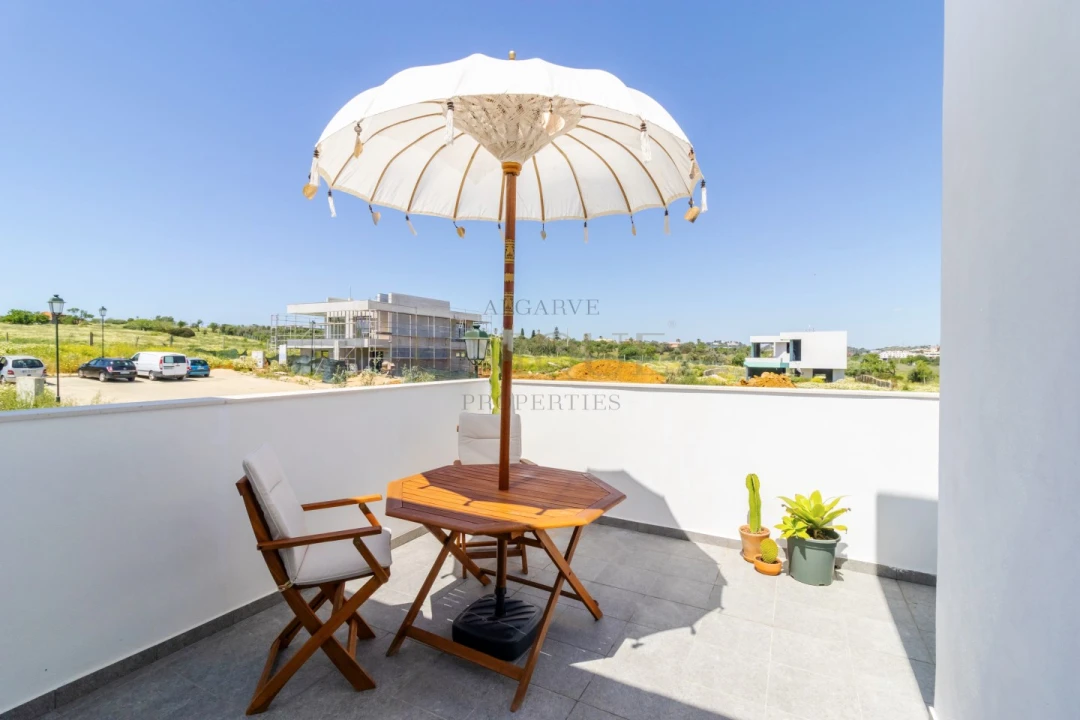 Moradia T4 para Venda em Lagos (São Sebastião e Santa Maria) Foto 40