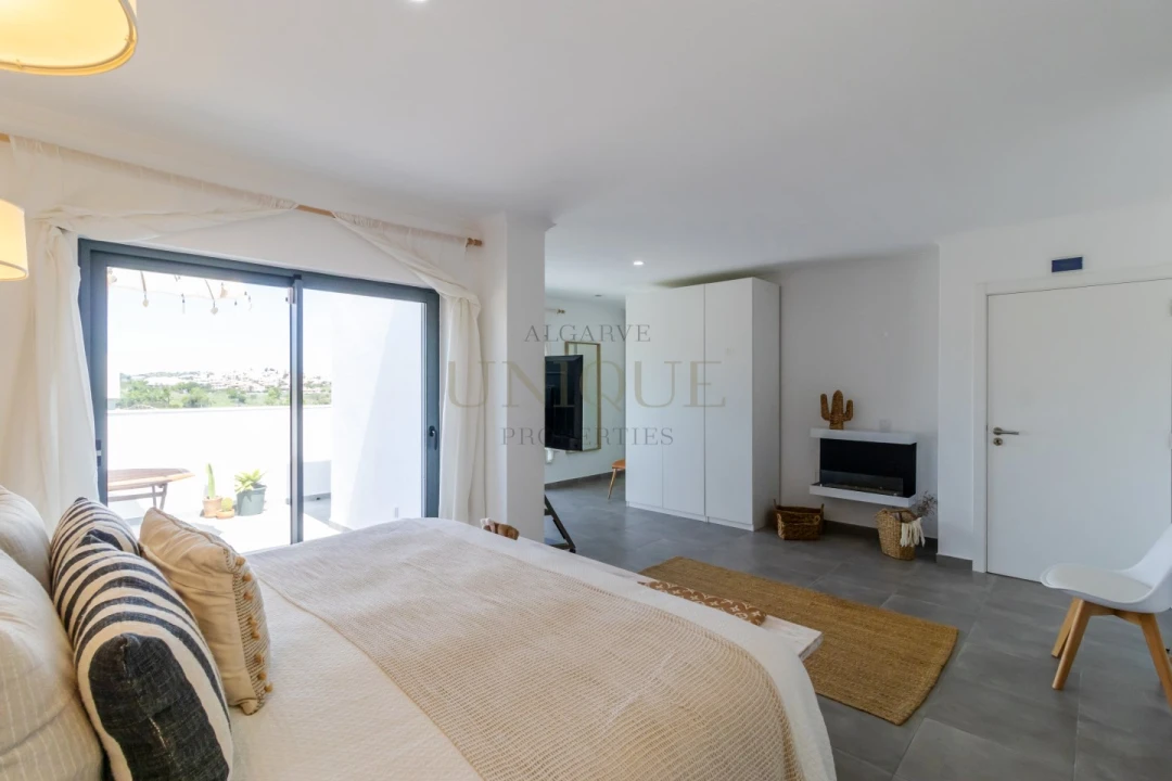 Moradia T4 para Venda em Lagos (São Sebastião e Santa Maria) Foto 45