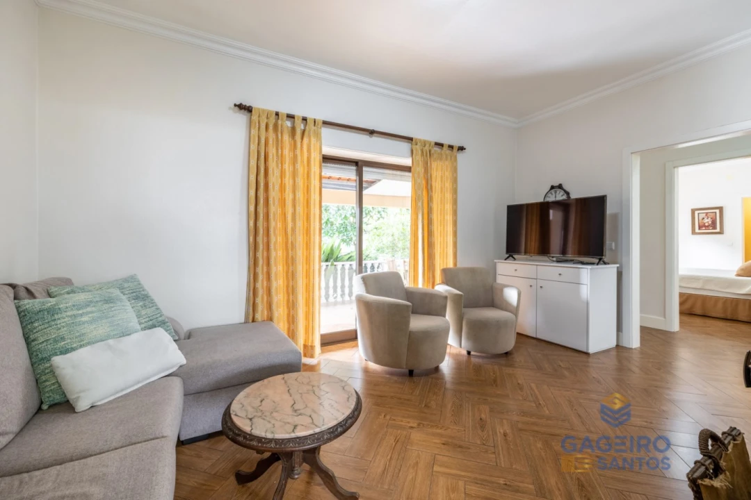 Moradia T2 para Venda em São Martinho do Porto Foto 24