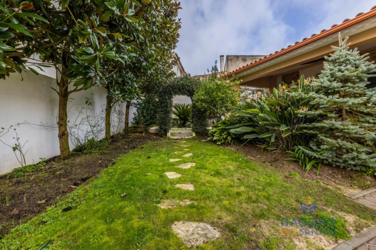 Moradia T2 para Venda em São Martinho do Porto Foto 16