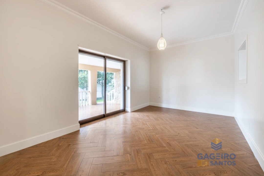 Moradia T2 para Venda em São Martinho do Porto Foto 28