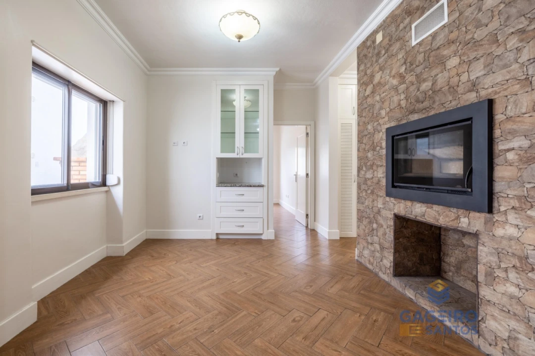 Moradia T2 para Venda em São Martinho do Porto Foto 38